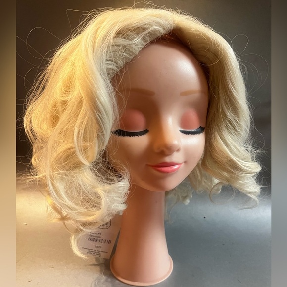 NEW Blonde Curly Full Cap Wig - Picture 2 of 8